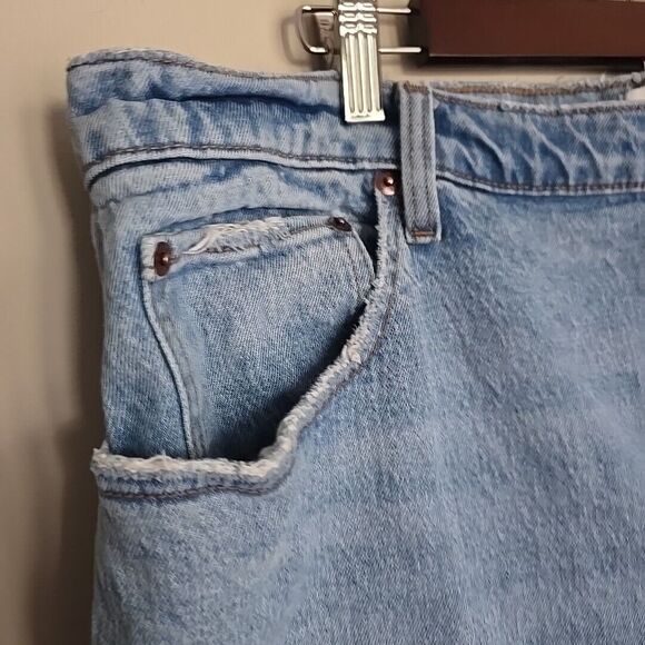 ABERCROMBIE & FITCH Ultra High Rise 90s Straight Jean Wide Leg Sz 34 distressed - Picture 4 of 13